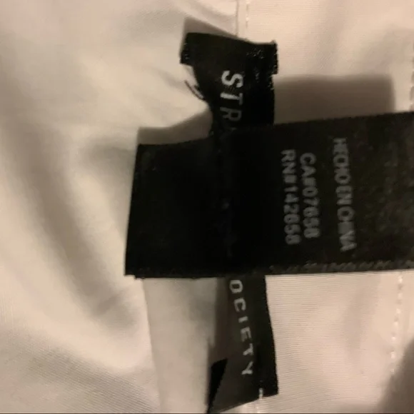 Streetwear SocietyMen Large Business Casual White Long Sleeve Button-Down Shirt - Picture 6 of 8